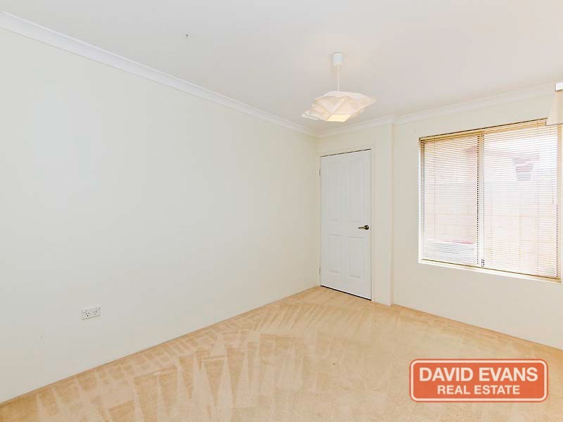 2 Halmstad Circle, Mindarie WA 6030