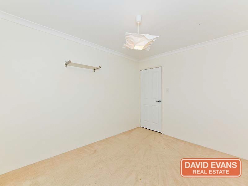 2 Halmstad Circle, Mindarie WA 6030