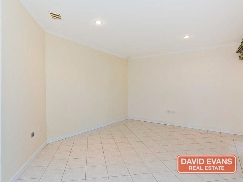 2 Halmstad Circle, Mindarie WA 6030