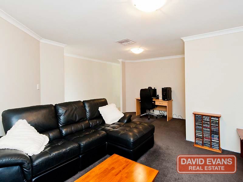 8 Castledene Way, Tapping WA 6065