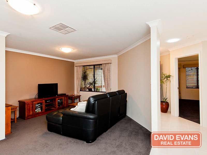 8 Castledene Way, Tapping WA 6065