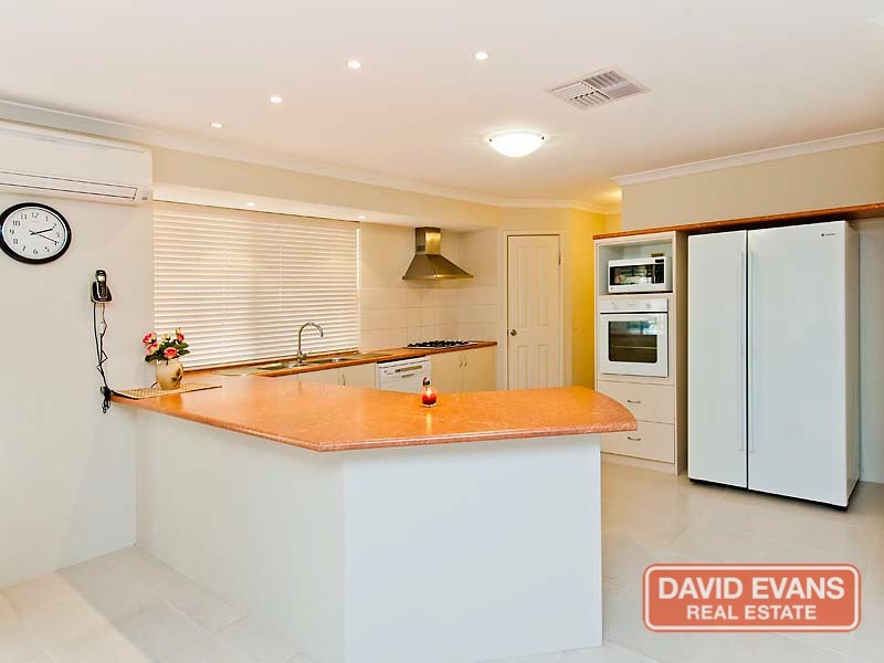 8 Castledene Way, Tapping WA 6065