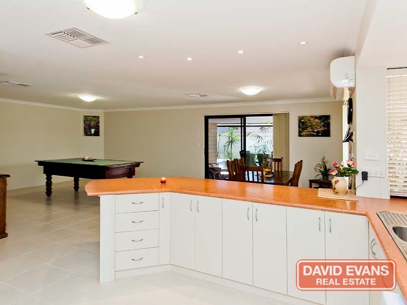 8 Castledene Way, Tapping WA 6065