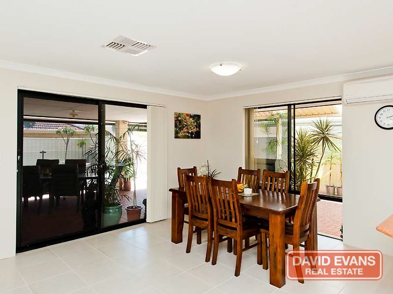 8 Castledene Way, Tapping WA 6065