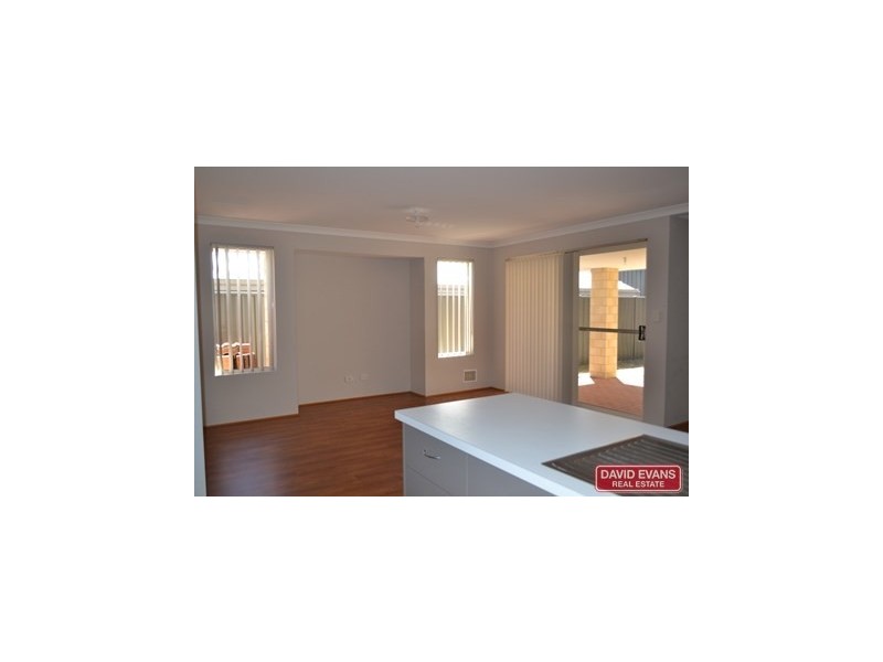 84 Kurrajong Blvd, Banksia Grove WA 6031