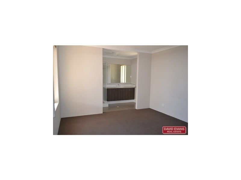 84 Kurrajong Blvd, Banksia Grove WA 6031