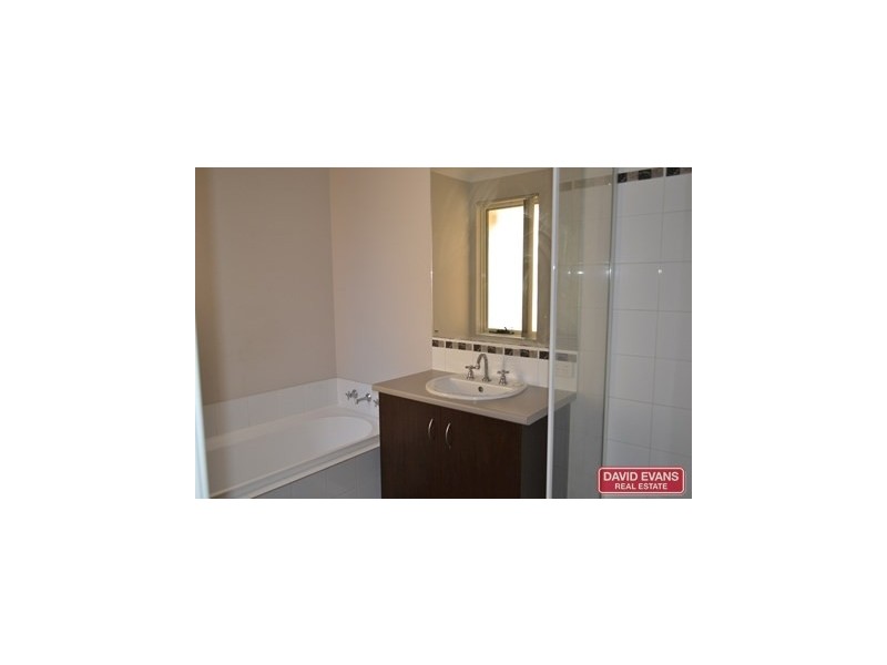 84 Kurrajong Blvd, Banksia Grove WA 6031