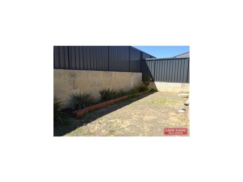 84 Kurrajong Blvd, Banksia Grove WA 6031