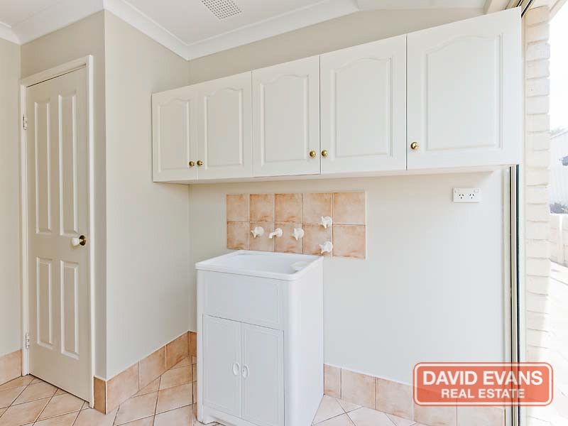 82 Roxburgh Cir, Kinross WA 6028