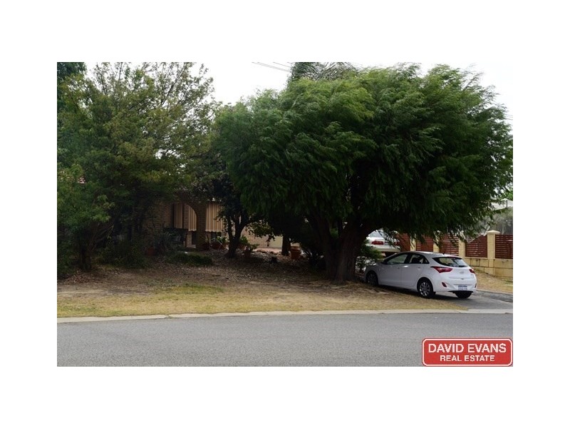 11 Dugdale Street, Warwick WA 6024