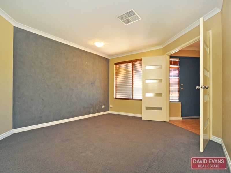 24 Carbine Loop, Banksia Grove WA 6031