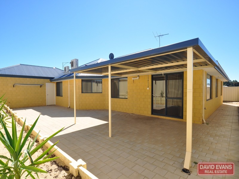 24 Carbine Loop, Banksia Grove WA 6031