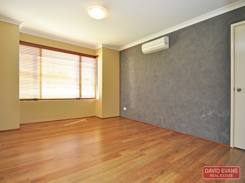 24 Carbine Loop, Banksia Grove WA 6031