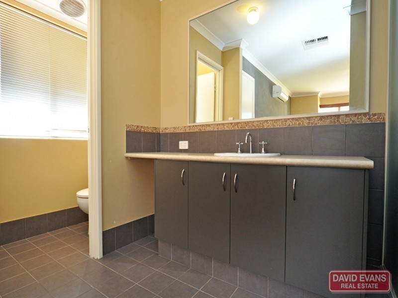 24 Carbine Loop, Banksia Grove WA 6031