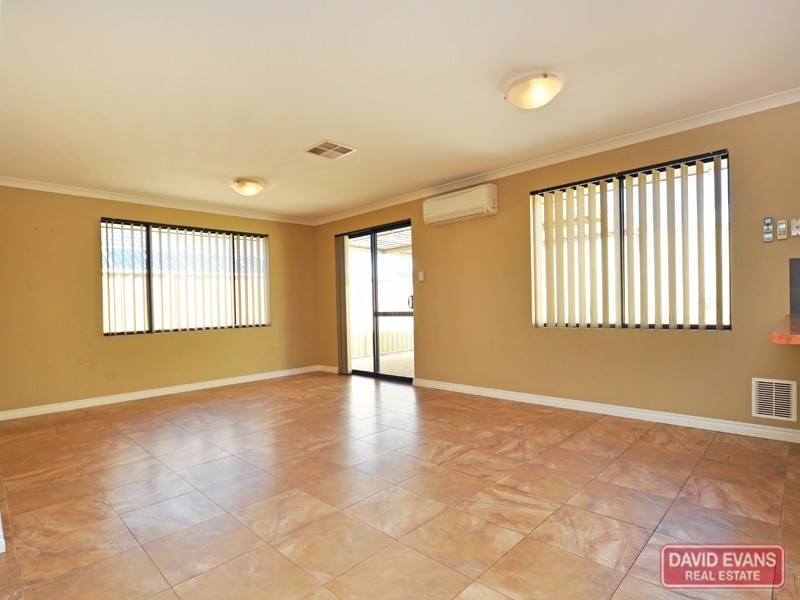 24 Carbine Loop, Banksia Grove WA 6031