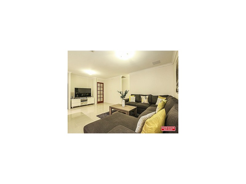 15 Edenbrooke Terrace, Clarkson WA 6030