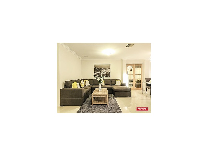 15 Edenbrooke Terrace, Clarkson WA 6030