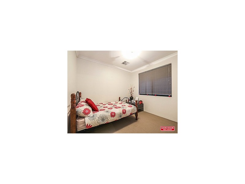 15 Edenbrooke Terrace, Clarkson WA 6030