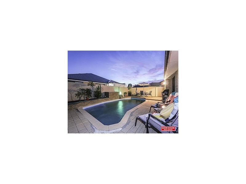 15 Edenbrooke Terrace, Clarkson WA 6030