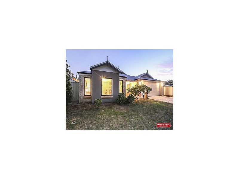15 Edenbrooke Terrace, Clarkson WA 6030
