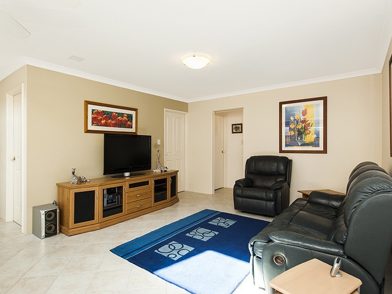 59 Roxburgh Circle, Kinross WA 6028