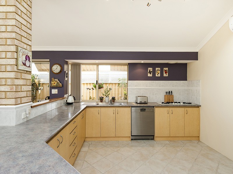 59 Roxburgh Circle, Kinross WA 6028