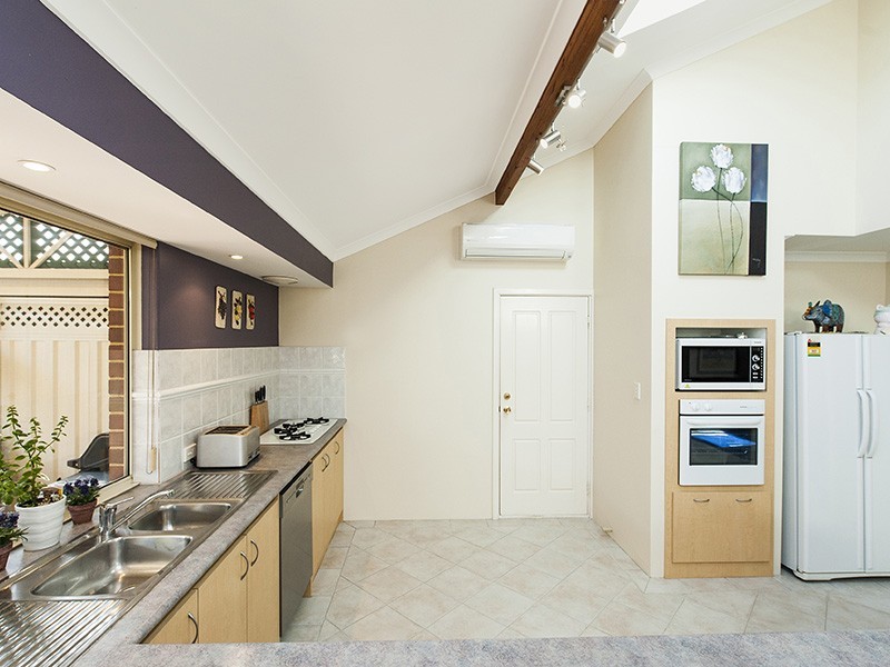 59 Roxburgh Circle, Kinross WA 6028