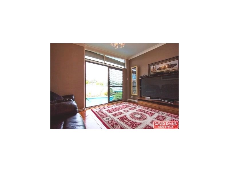 1 Chester Court, Orelia WA 6167