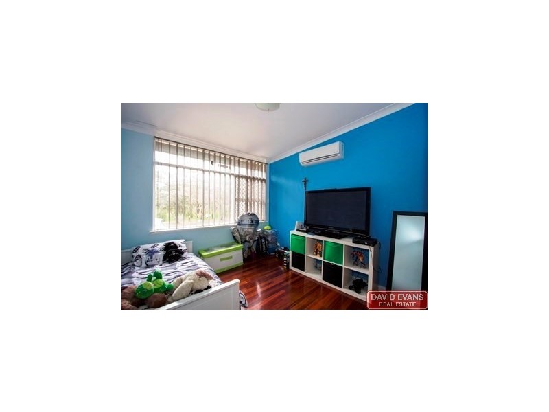 1 Chester Court, Orelia WA 6167