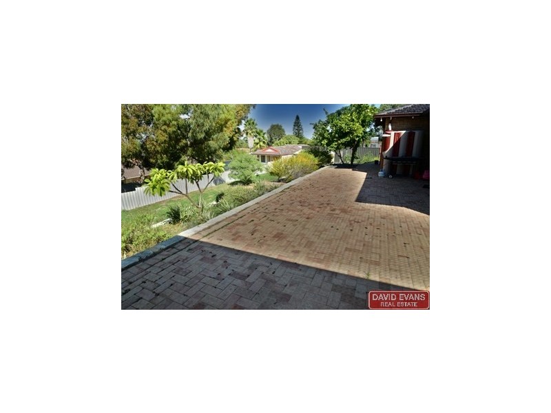 16 Penguin Close, Heathridge WA 6027