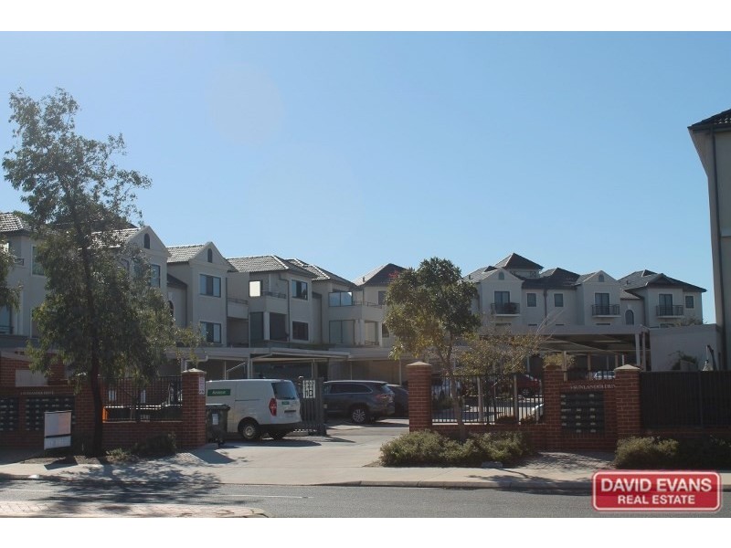 76/12 Citadel Way, Currambine WA 6028