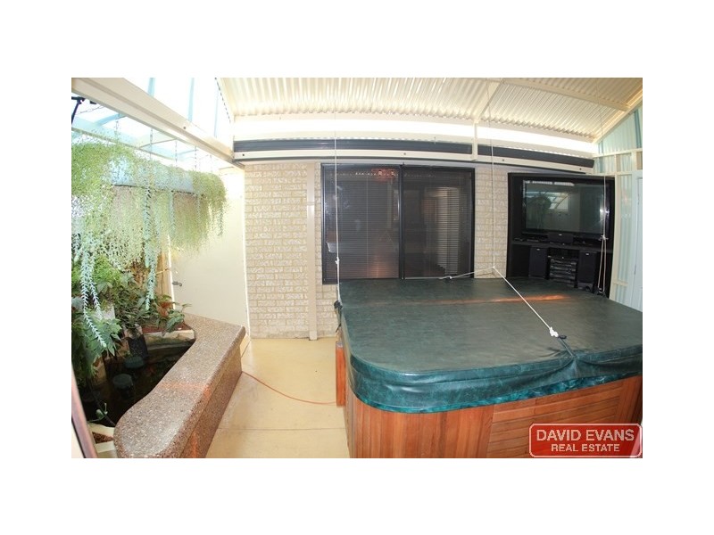 30 Apsley Bend, Tapping WA 6065