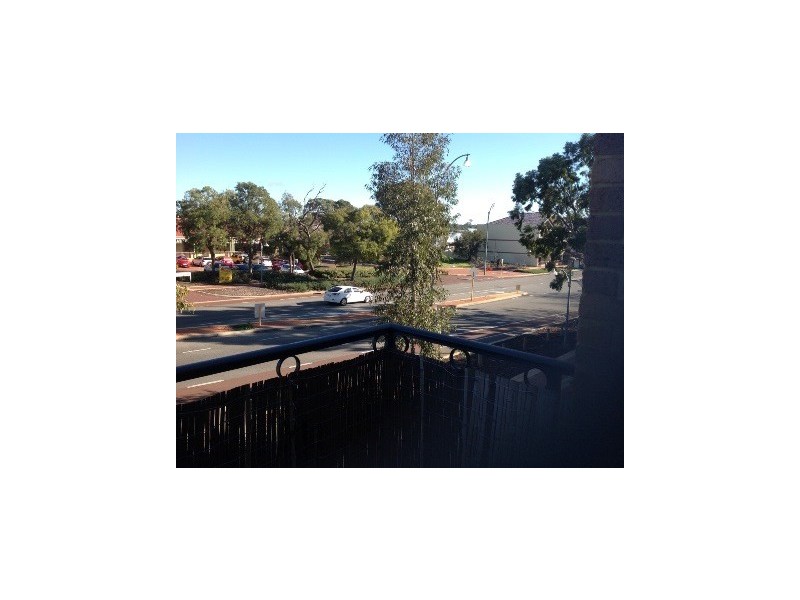 37/101 Grand Blvd, Joondalup WA 6027