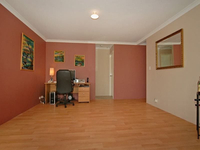 11 Verona Street, Hocking WA 6065