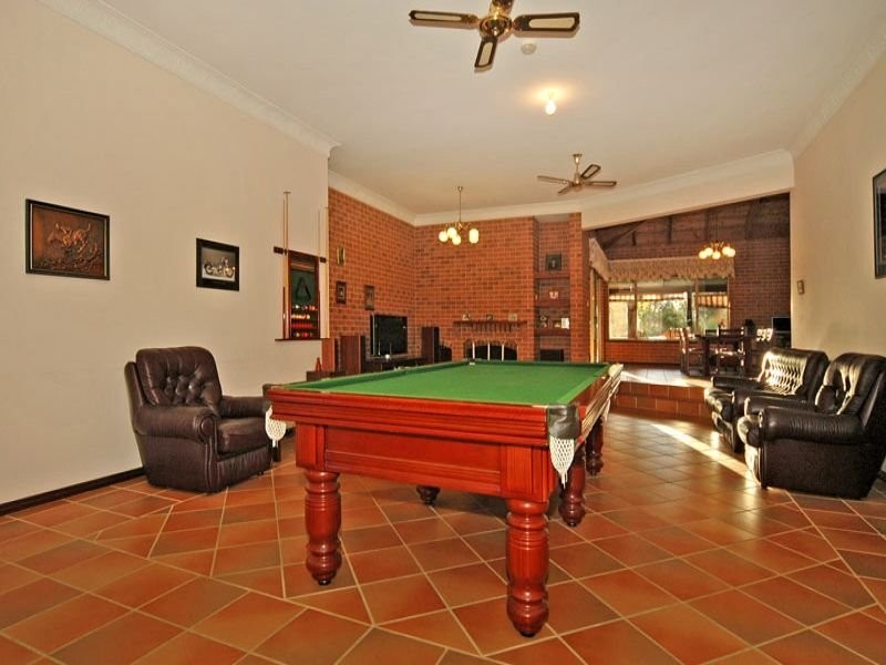 76 Rustic Gardens, Carramar WA 6031