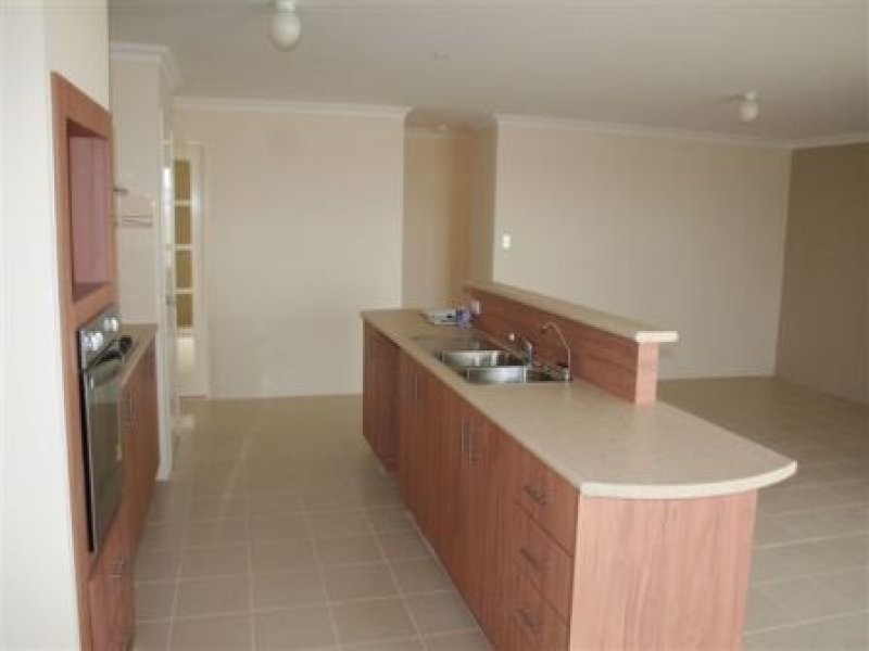80 Shepperton Drive, Butler WA 6036