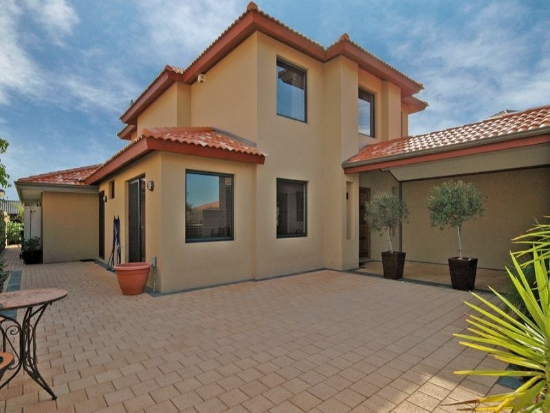 54 Discovery Circuit, Iluka WA 6028