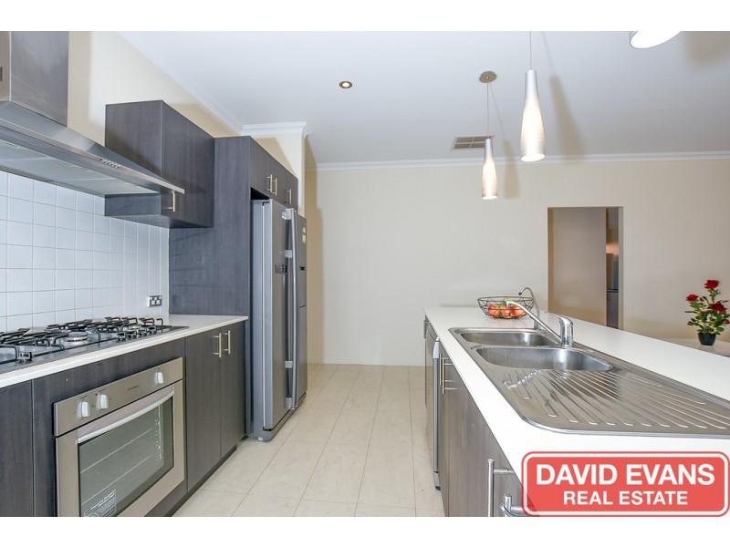 9 Helsinki Terrace, Wanneroo WA 6065