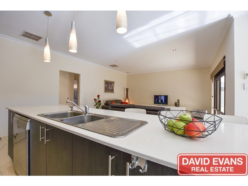 9 Helsinki Terrace, Wanneroo WA 6065