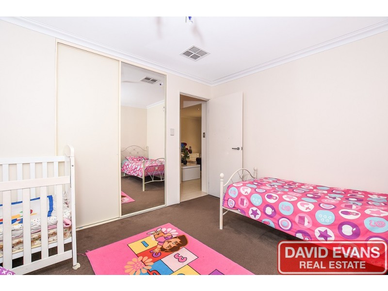 9 Helsinki Terrace, Wanneroo WA 6065