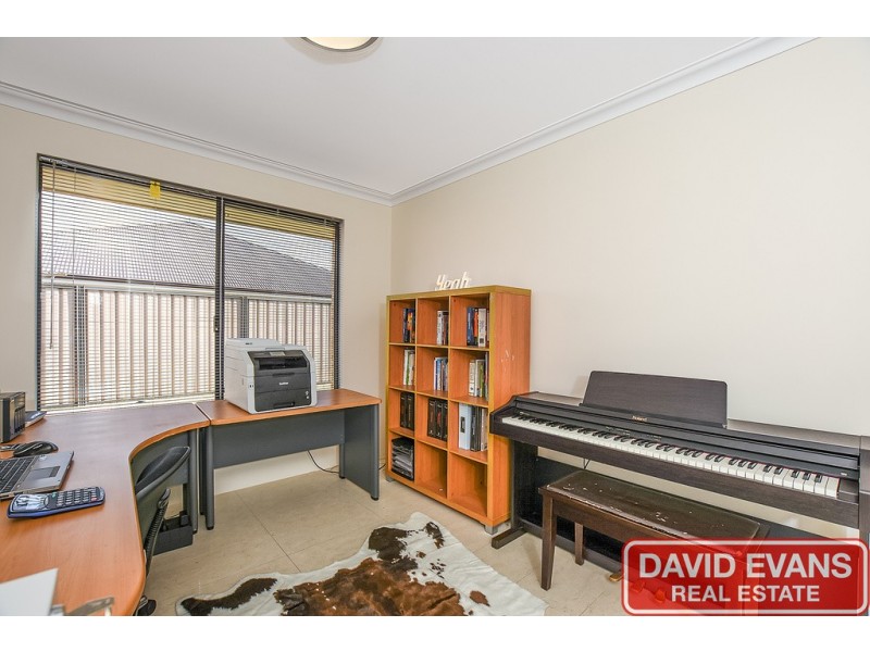 9 Helsinki Terrace, Wanneroo WA 6065