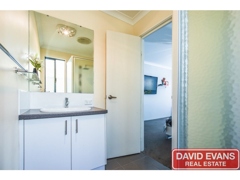 13 Pinot Loop, Pearsall WA 6065