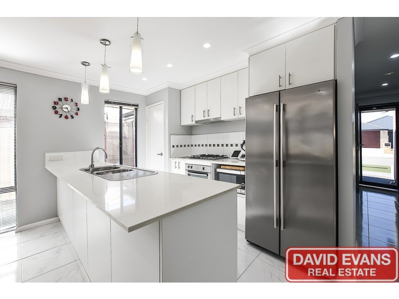 13 Pinot Loop, Pearsall WA 6065