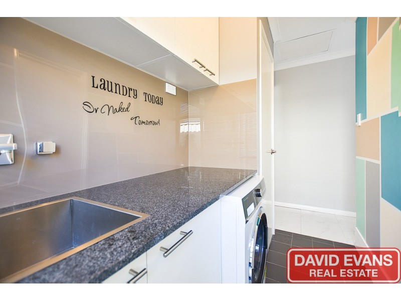 13 Pinot Loop, Pearsall WA 6065