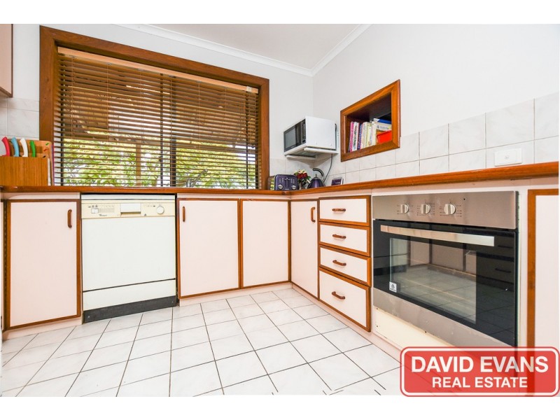 8 Topeka Place, Wanneroo WA 6065