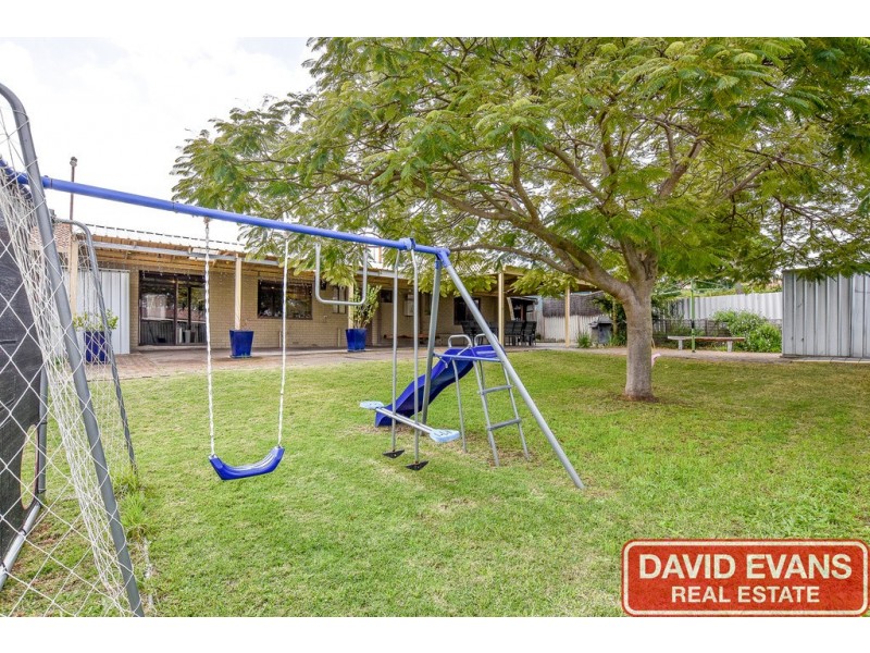 8 Topeka Place, Wanneroo WA 6065