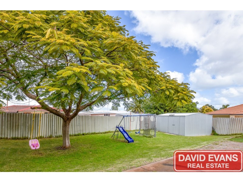 8 Topeka Place, Wanneroo WA 6065