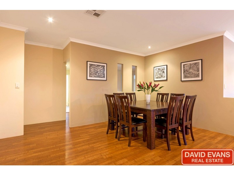 4 Benjamin Crescent, Tapping WA 6065