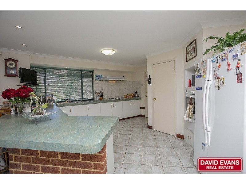 10 Harbour Elbow, Banksia Grove WA 6031