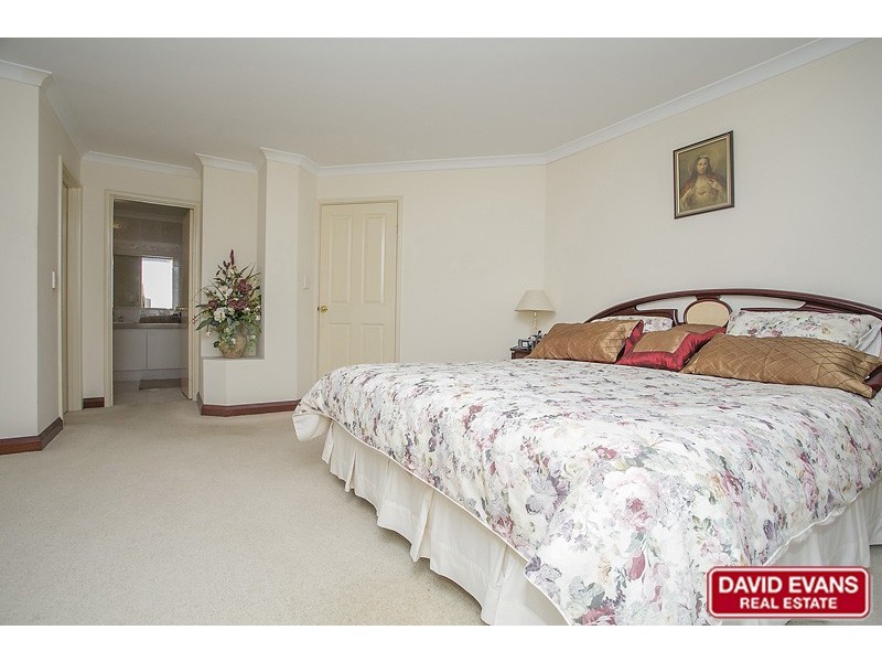 10 Harbour Elbow, Banksia Grove WA 6031